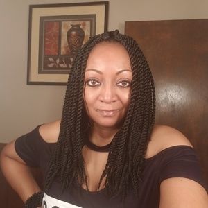 Meet your Posher, Gloria